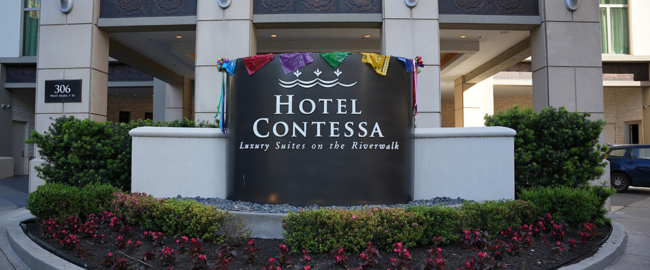 Hotel Contessa - Front Entrance